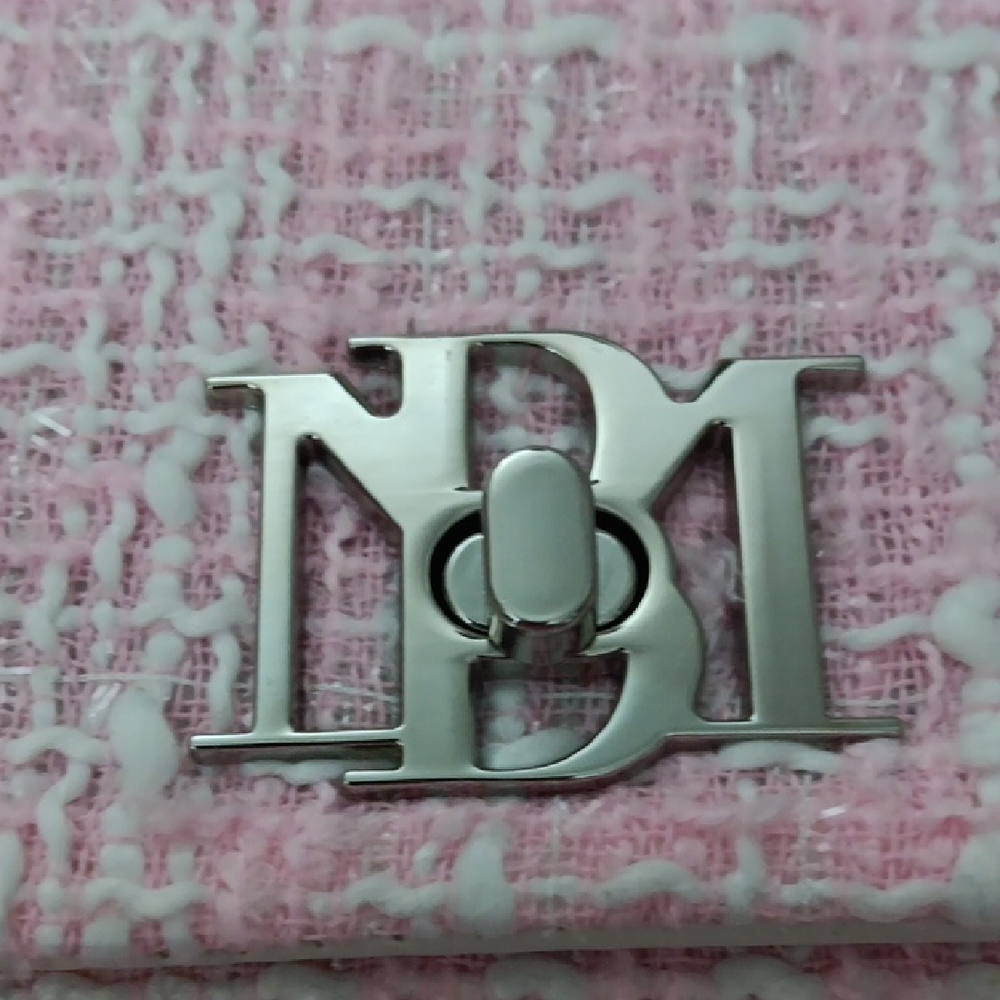 Badgley Mischka Pink Tweed Shoulder Bag - Picture 5 of 9
